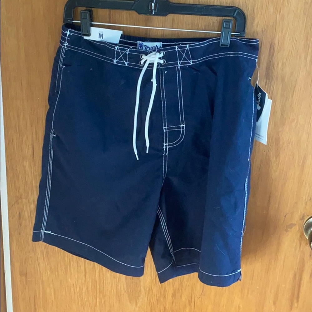 Men’s bathing suit trunks